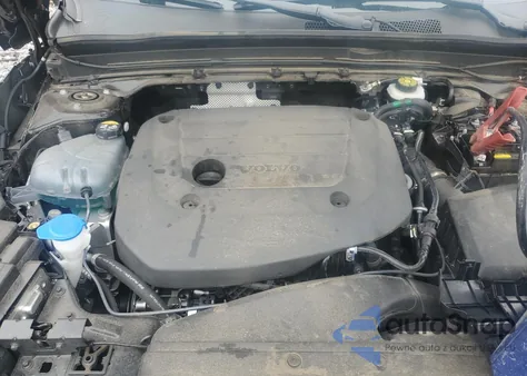 2025 Volvo Xc40 Plus z USA, uszkodzony, nr VIN YV4L12UE9S2531682